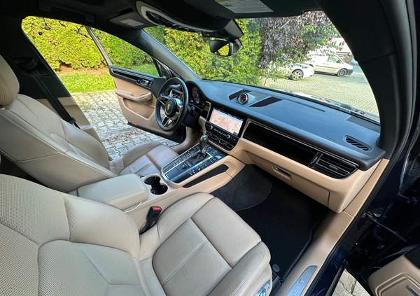 Porsche Macan cena 245500 przebieg: 21500, rok produkcji 2019 z Kraków małe 121